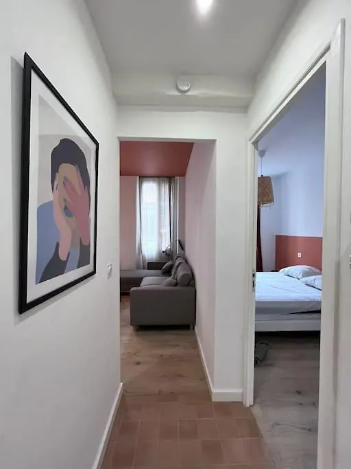 Appartement T2 Lumineux Avec Climatisation à Marseille